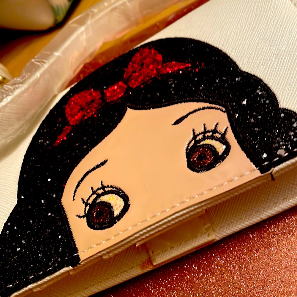 Disney Danielle Nicole strapped wallet NWT sequin face Snow White